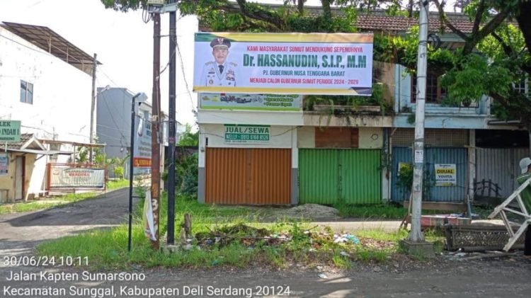 Spanduk dukungan mantan Pj Gubernur Sumut Hassanudin maju Pilgubsu muncul di pinggiran Kota Medan.