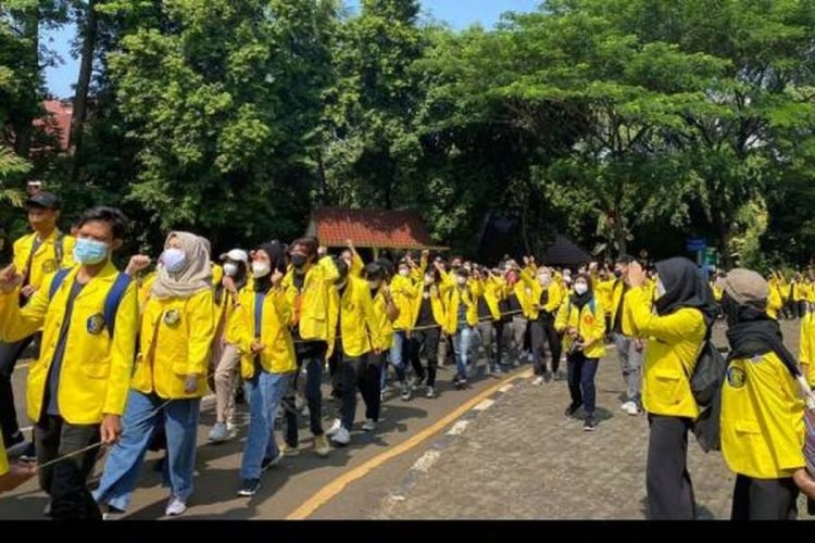 Masyarakat sipil hingga mahasiswa bakal demo paripurna DPR usai abaikan MK.