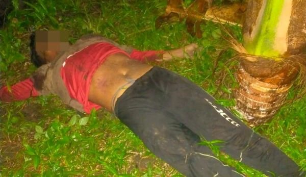 Jasad Junaidi sebelum dibawa ke rumah sakit. 