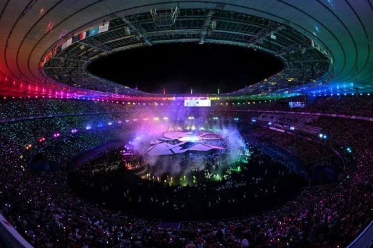 Upacara penutupan Olimpiade Paris 2024 di Stade de France, di Saint-Denis, utara Paris, Senin (12/8) dini hari WIB.