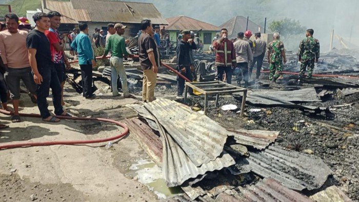 Rumah di Aceh Tengah yang terbakar rata dengan tanah.