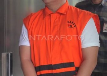 Bupati Labuhanbatu nonaktif Erik divonis 6 tahun penjara.