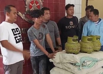 Salah seorang pelaku yang ditangkap. 