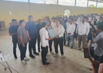 Pengukuhan Tim Pemenangan Paslon Bupati Effendi Napitupulu dan Wakil Bupati Audi Murphy Sitorus. (IST)