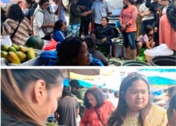 Paslon Effendi Napitupulu dan Audi Murphy Sitorus blusukan di Pasar Tradisional Porsea. (IST)