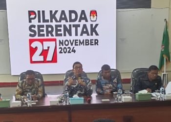 Pjs. Bupati Toba Agustinus Panjaitan Saat Memberi Sambutan. (IST)