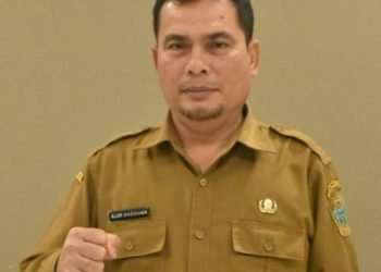 dr Alwi Mujahit Hasibuan.