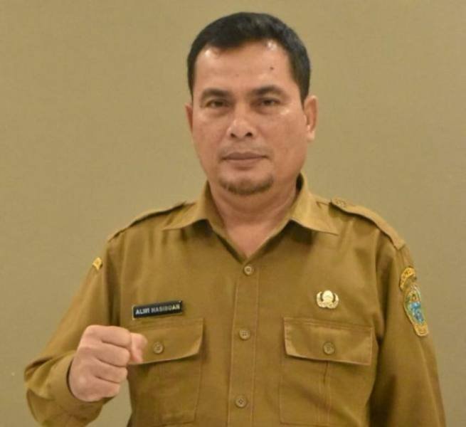 dr Alwi Mujahit Hasibuan.