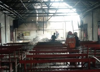 Pasca Gereja Pentakosta Desa Lau Mil, Tigalingga, Dairi terbakar.