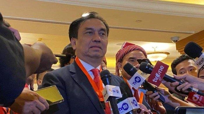 Effendi Simbolon disebut tak lagi berstatus kader PDIP. 