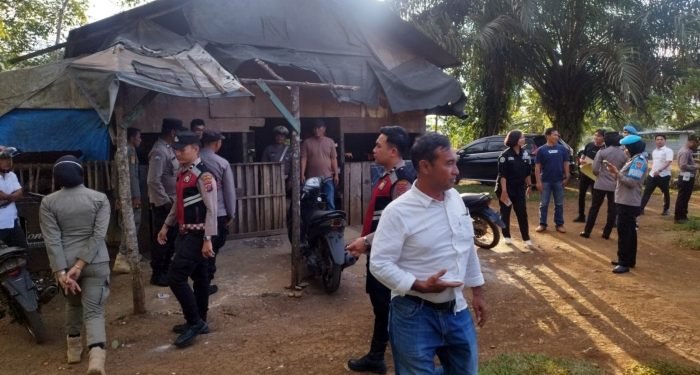 Tim Gabungan gerebek Bukit Simarsayang Padangsidimpuan.