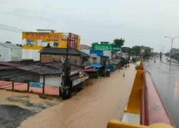 Banjir di Medan Amplas.