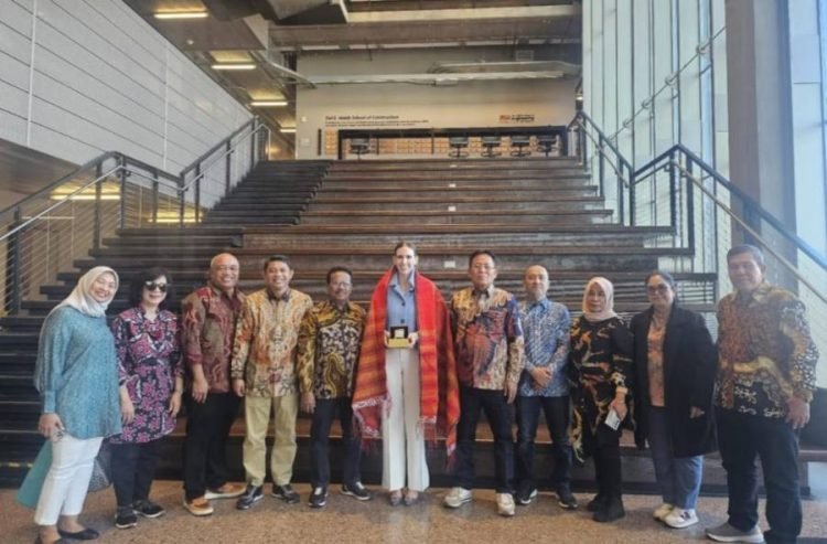 Universitas Negeri Medan (Unimed) dan Arizona State University (ASU) menandatangani nota kerjasama, “Memorandum of Understanding” (MoU) dan foto bersama, di Amerika Serikat, Jumat (15/11/2024).