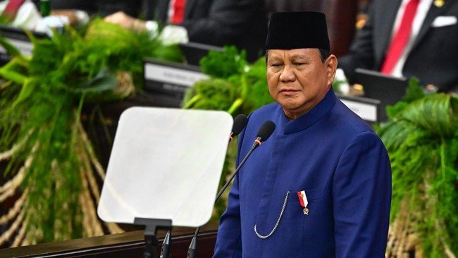 Presiden Prabowo Subianto menetapkan rata-rata kenaikan upah minimum buruh 2025 sebesar 6,5 persen. 