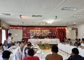 KPU Padangsidimpuan saat  rapat pleno terbuka rekapitulasi hasil perhitungan perolehan suara. (IST)