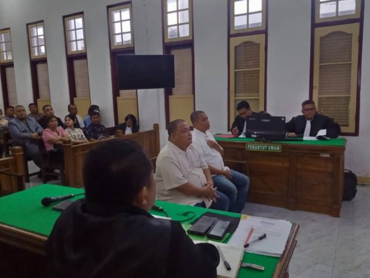 Terbit Rencana Perangin-angin dan abang kandungnya Iskandar Perangin-angin.