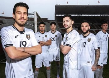 Patrick Kluivert akan memanggil 27 pemain Timnas Indonesia untuk melawan Australia dan Bahrain. 