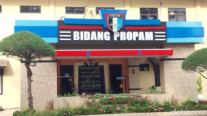 Gedung Bid Propam Polda Sumut. 