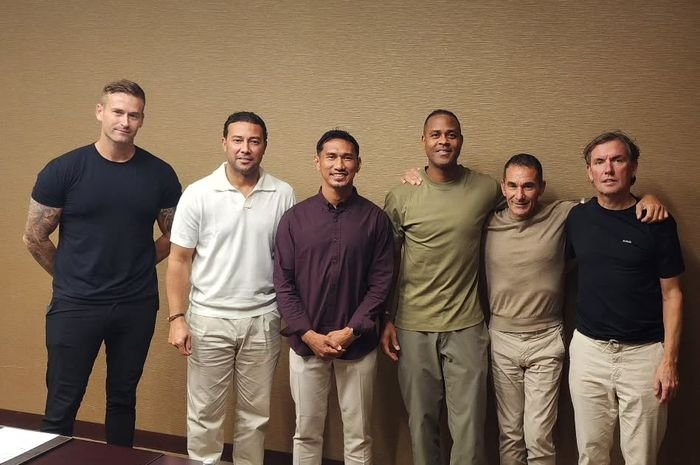 Patrick Kluivert masih mencari asisten lokal untuk Timnas Indonesia.