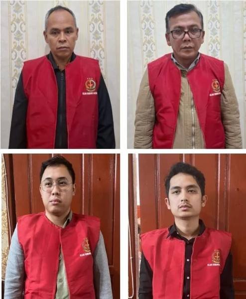 Keempat tersangka korupsi. 