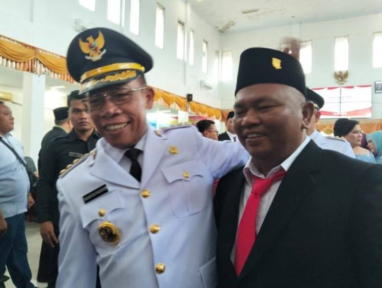 Bupati Tapteng Masinton Pasaribu nonaktifkan 4 Kades.