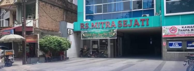 Rumah Sakit Umum (RSU) Mitra Sejati Medan.