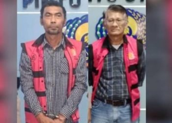 Tersangka Ryborn Tua Siahaan alias RTS (kiri) dan Johan Evandy Rangkuti alias JER ditahan di Rutan Kelas I Medan.