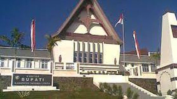 Kantor Bupati Taput.