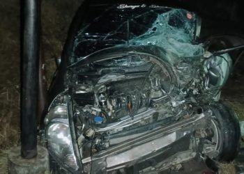 Kondisi mobil yang rusak parah.