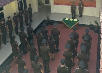 Pengambilan Sumpah/Janji PNS di lingkungan Kejaksaan Negeri Toba Dan Cabang Kejaksaan Negeri Toba. (ist)