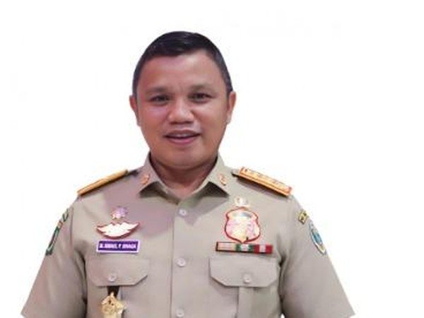 Kadisnaker Sumut Ismael P Sinaga. 