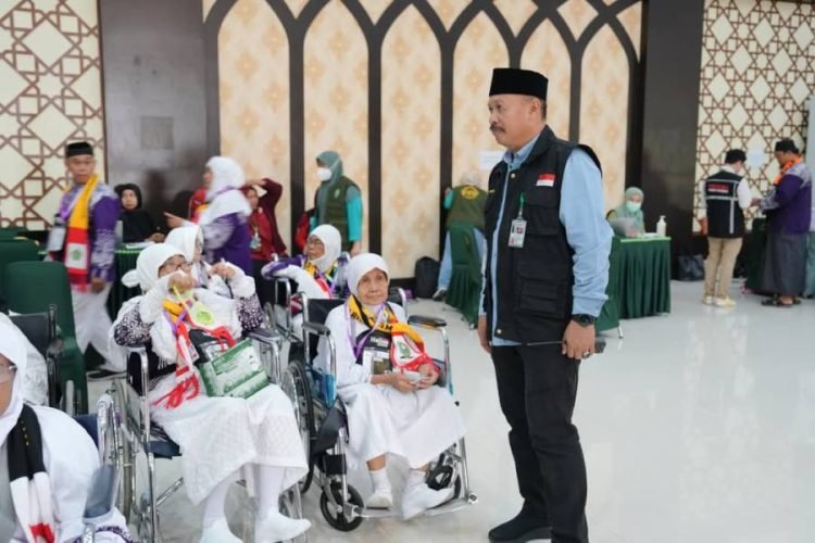 Jamaah yang pulang dari Tanah Suci.