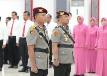 Kapolda Sumut Irjen Whisnu saat melalukan sertijab jabatan Dirreskrimum.