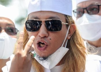 Bahar bin Smith disebut marah besar usai dua adiknya jadi korban pencabulan dan penganiayaan. 