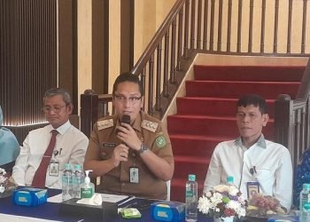 Wali Kota Medan Rico Waas dan Kepala BNN Sumut Brigjen Toga Habinsaran Panjaitan. 