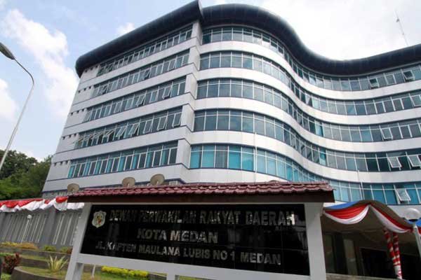 Gedung DPRD Medan.