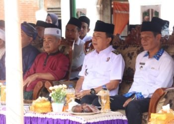 Wakil Bupati Tapsel H. Jafar Syahbuddin Ritonga saat menghadiri Safari Maulid Nabi Muhammad SAW 1447 H di Kecamatan Angkola Barat Tapsel. (Ist)