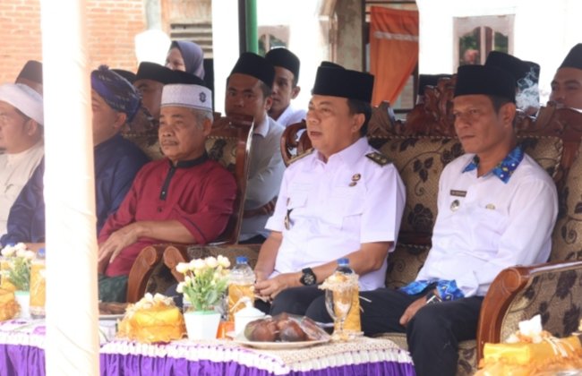 Wakil Bupati Tapsel H. Jafar Syahbuddin Ritonga saat menghadiri Safari Maulid Nabi Muhammad SAW 1447 H di Kecamatan Angkola Barat Tapsel. (Ist)