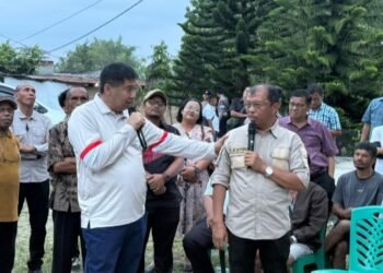 Menteri Perumahan Rakyat Dan Kawasan Pemukiman Maruarar Sirait mengunjungi penerima bantuan Stimulan Perumahan Swadaya di Kabupateb Toba. (IST)