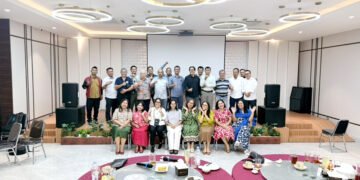 Jajaran Panitia Rakernas foto bersama dengan Ketua Umum Patambor Indonesia usai Rapat Finalisasi persiapan Rakernas.